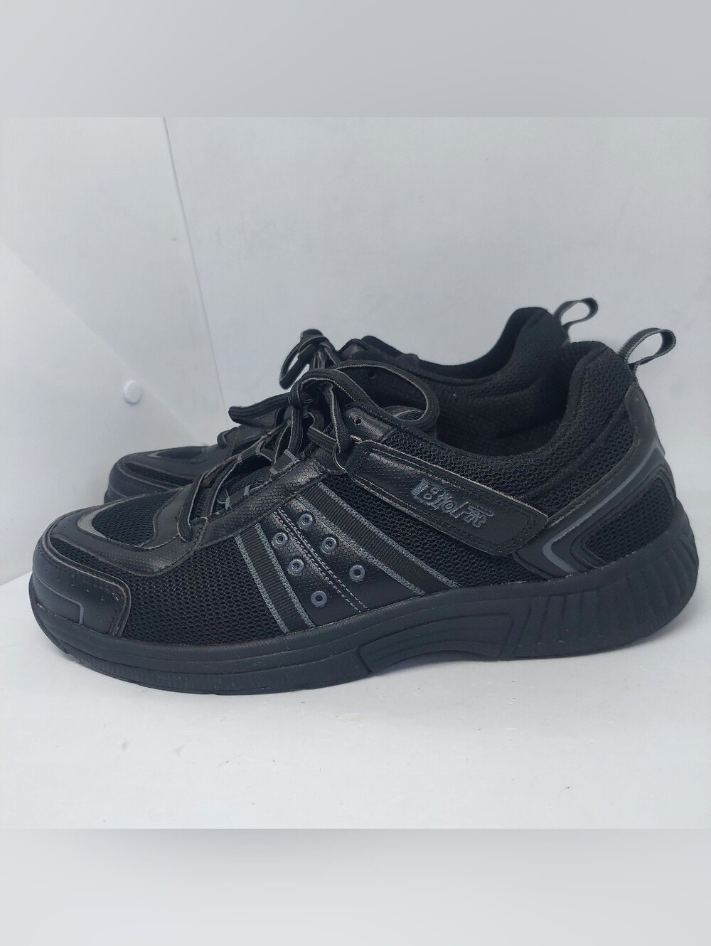 OrthoFeet BioFit 611 Sneakers Black Walking Shoes Diabetic Mens Size 9D Medium